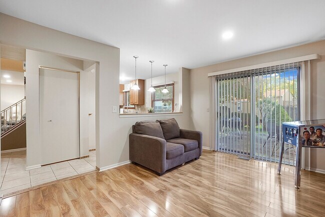 Photo - 2323 Woodview Ln Unidad SI ID1285057P