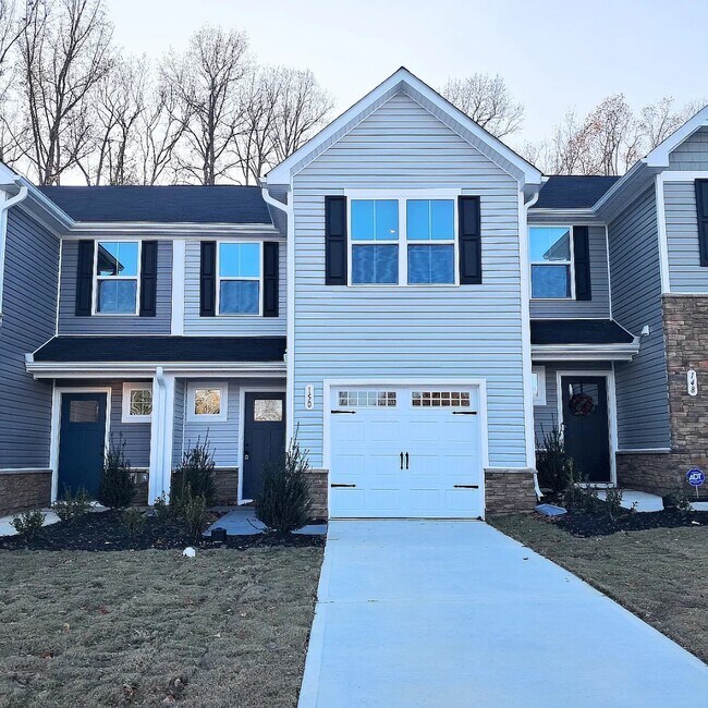 Photo - 150 Elyse Overlook Lp