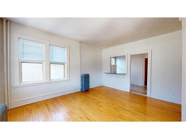 Photo - 1917 Emerson Ave S Unit 202