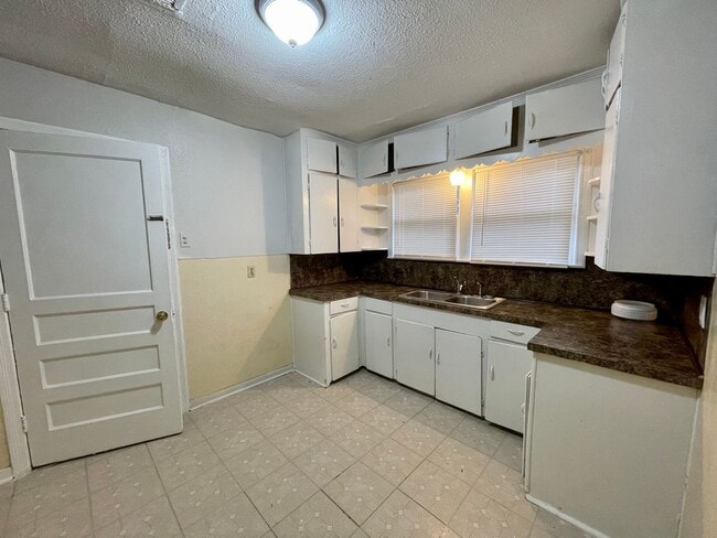 Photo - 2370 Hybrook Ln