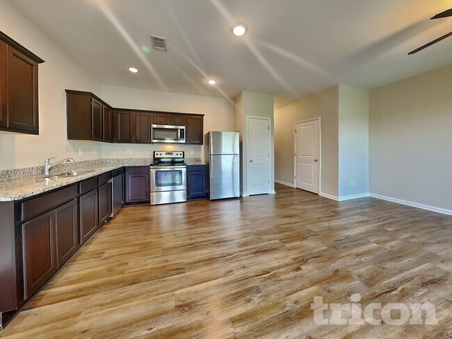 Photo - 11946 Fuller St