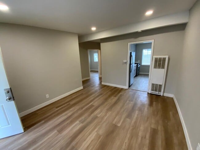 Photo - 2930 Marysville Blvd