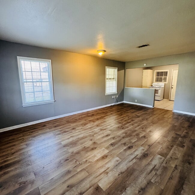 Photo - 2 Bedroom | 1 Bathroom Single Family Home located in the North end of Beaumont, TX is waiting for...