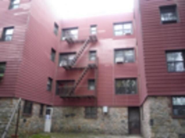 Rear Building Photo - 64 Jefferson Ave