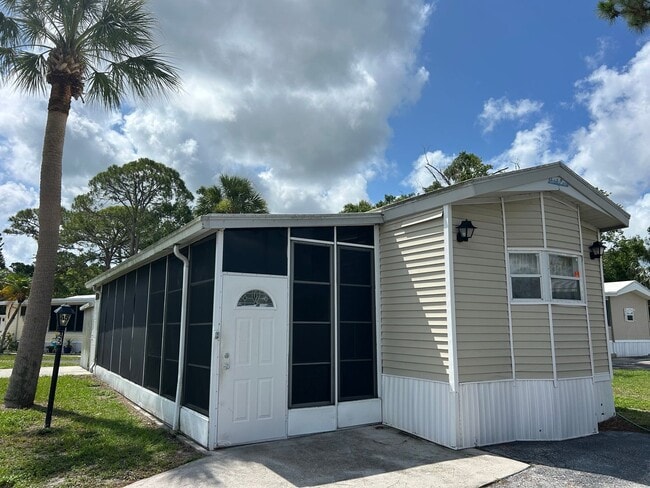 Mobile Home in Sarasota Lakes and Rv - Mobile Home in Sarasota Lakes and Rv