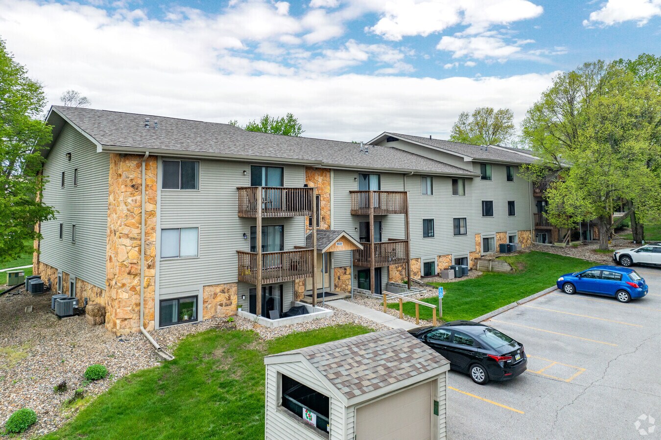 Alternate - Aspen Ridge Condominiums