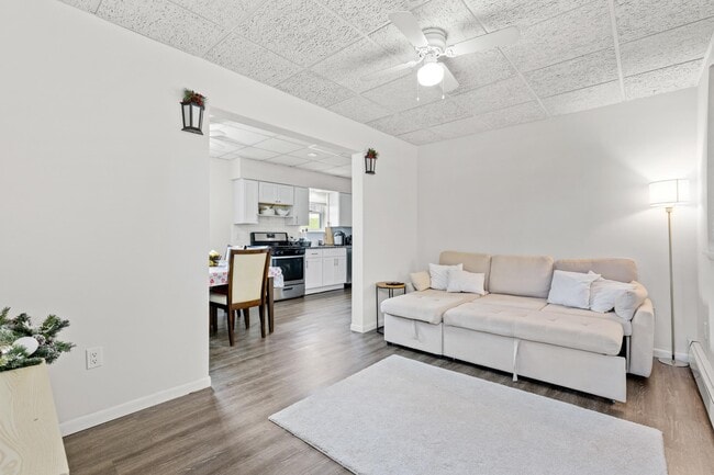 Photo - 632 Chase Ave