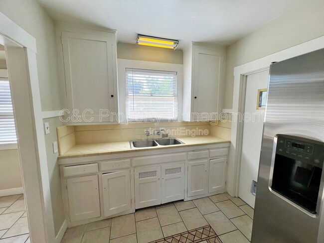 Photo - 4476 E Washington Ave