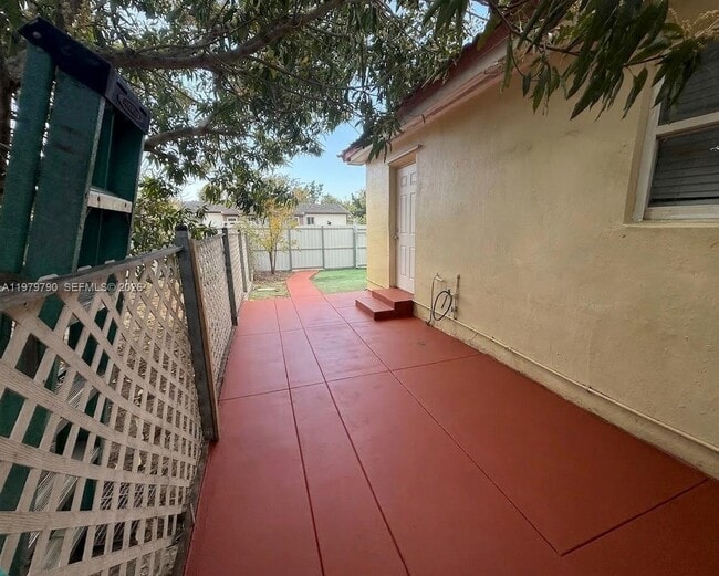 Photo - 20221 SW 112th Ct Unit 2