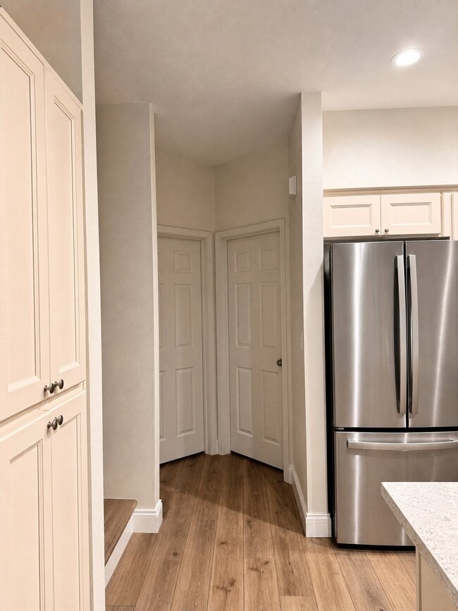 Photo - 1800 NE 40th St