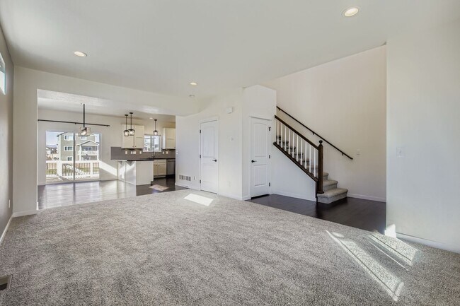 Photo - 464 Wind River Dr