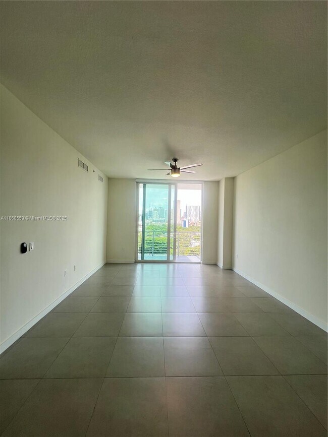 Photo - 729 NW 2nd St Unidad 1225