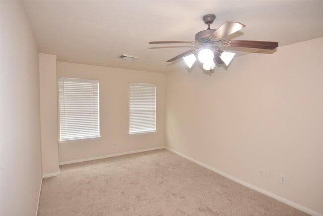Photo - 1035 Junction Ct