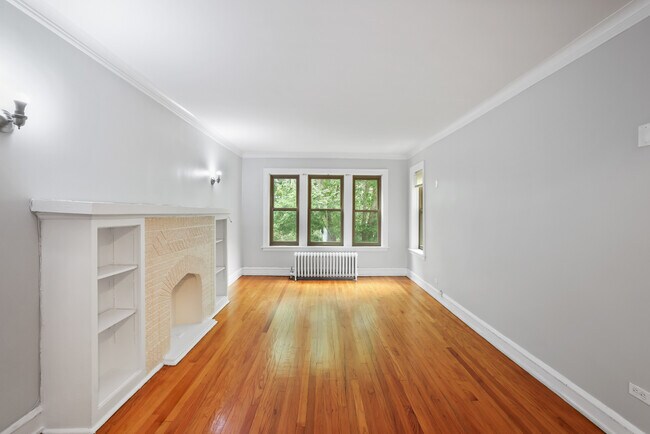 Photo - 5020 N Harding Ave Unit 3S