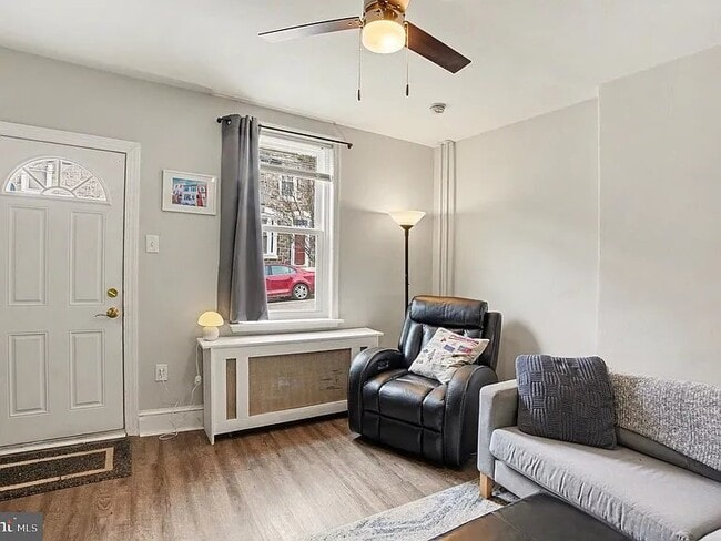 Photo - 115 Hermit St