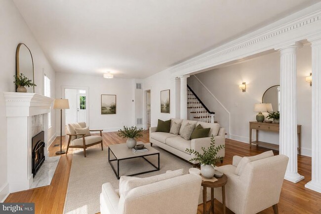 Photo - 4226 Ellicott St NW
