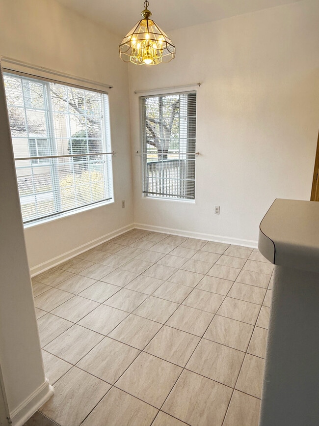 Dining - 1158 Opal St Unit 104