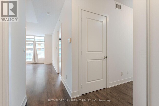 Photo - 68 Merton St Unit 602