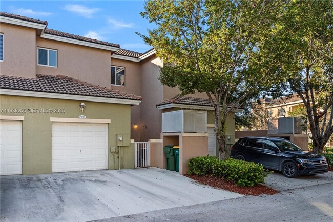 Photo - 2332 SE 16th Pl