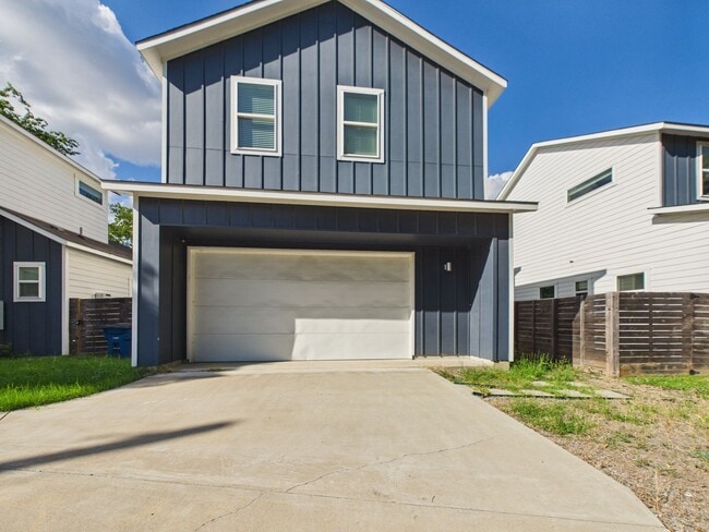 Building Photo - 6508 Santos St