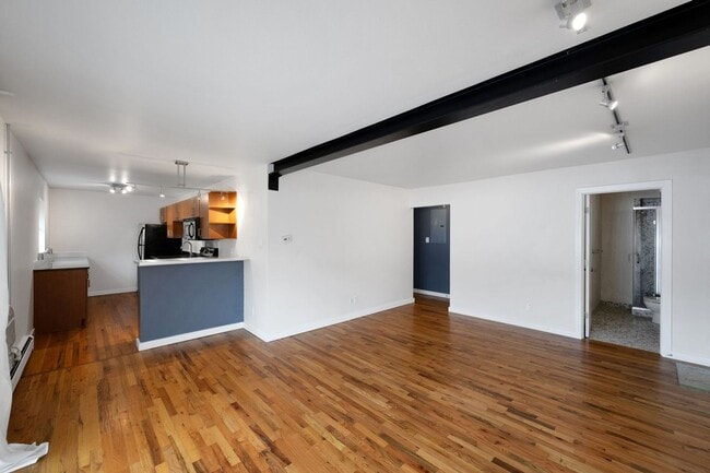 Building Photo - 1245 Columbine St Rental