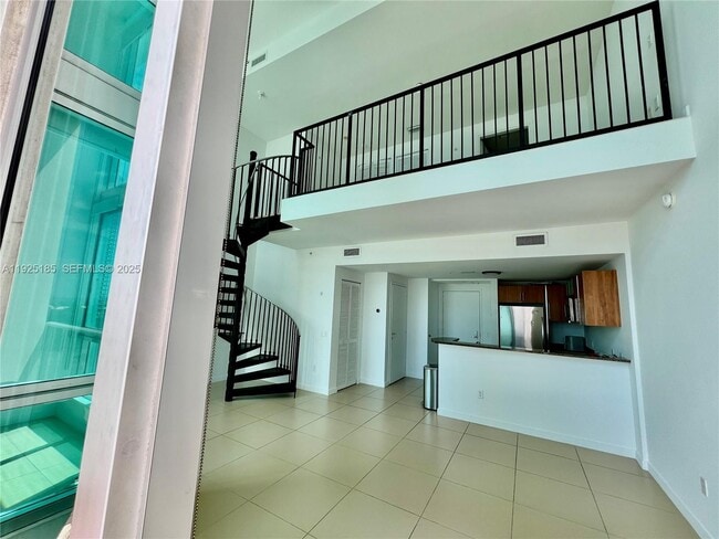 Photo - 300 S Biscayne Blvd Unit Loft 1028