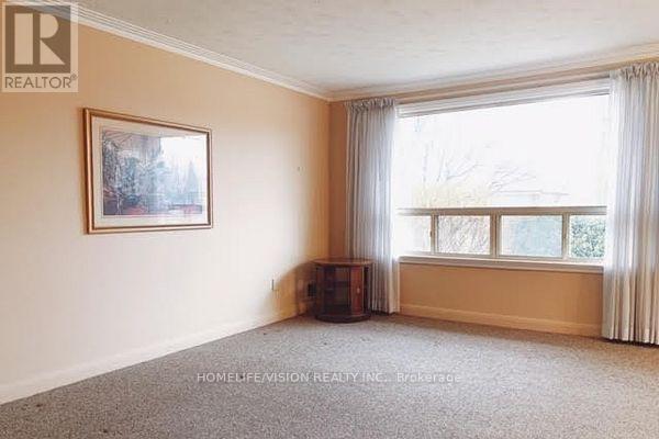 Photo - 19 Danube Dr