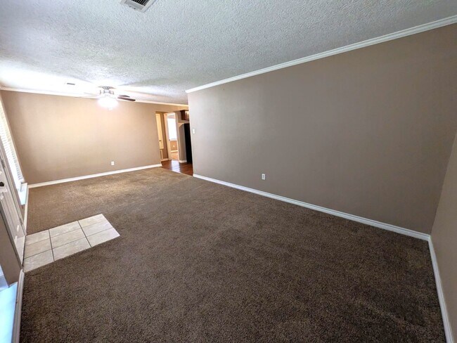 Photo - 2430 Granger Dr