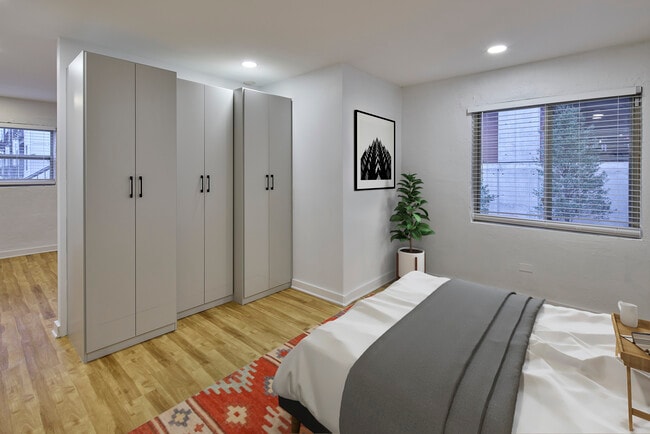 Photo - Edgewood Mews