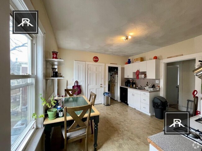 Building Photo - 4 bedroom in Brighton MA 02135 Unit 3 Rental