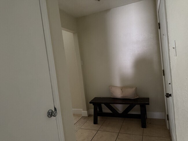 Photo - 1906 N 60th St