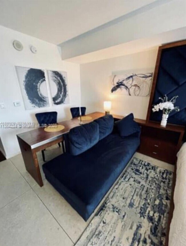 Photo - 50 Biscayne Blvd Unit 607