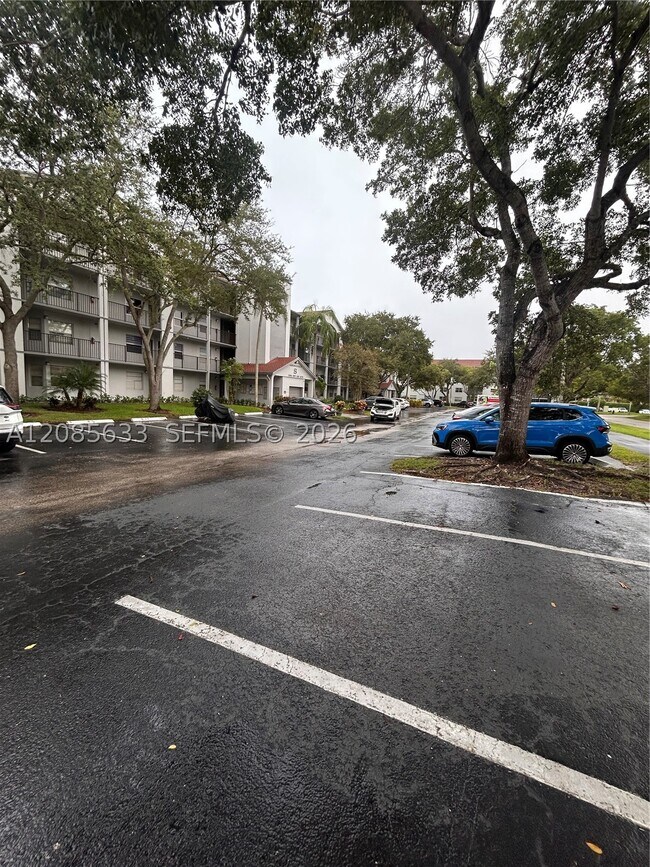 Photo - 1351 SW 125th Ave Unit 405S
