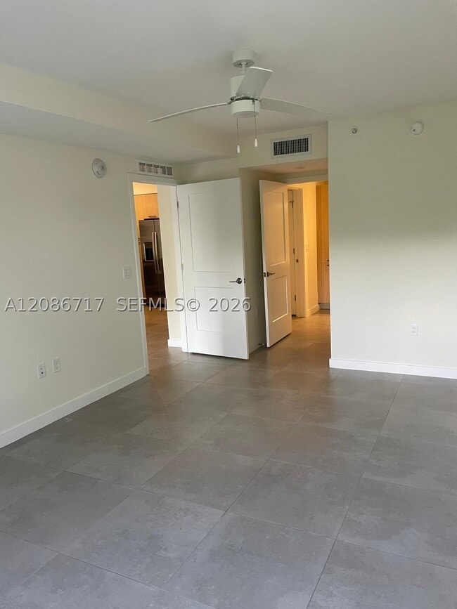 16395 Biscayne Blvd Unit 216