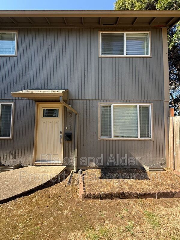 Photo - 4105 NE Killingsworth St