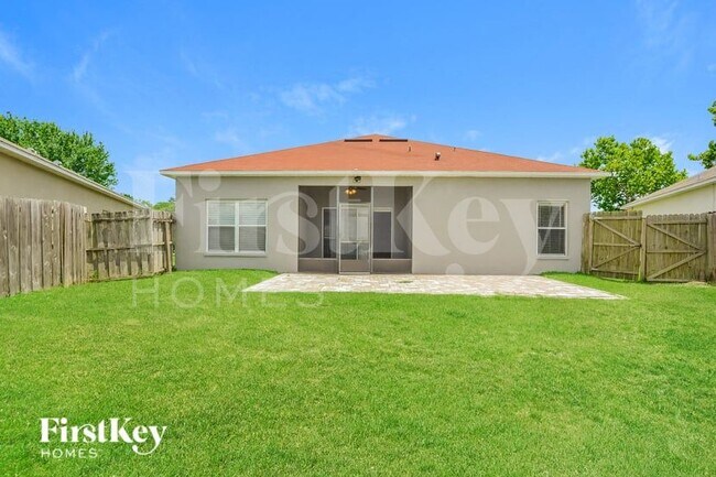 4810 Waterside Pointe Cir