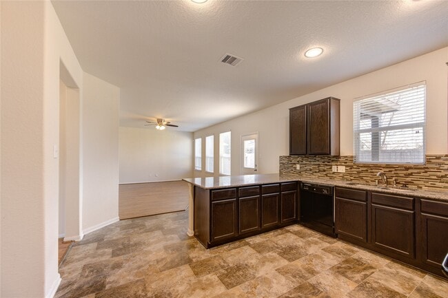 Photo - 10907 Woodland Leaf Ln