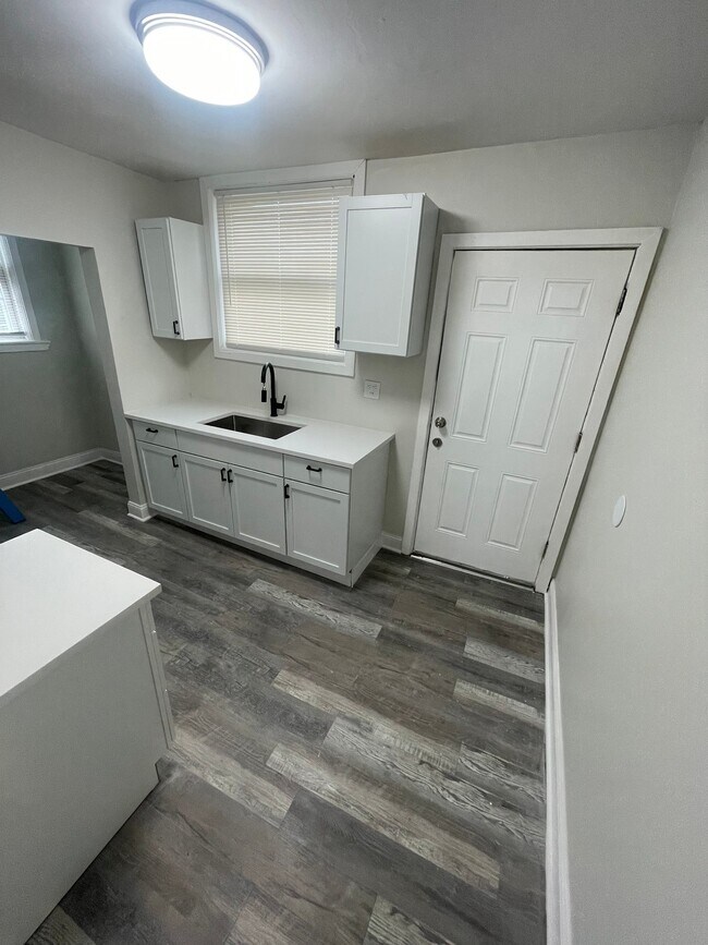 Photo - 2419 W 60th St Unit 2