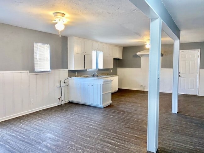 Photo - $0 First Month's Rent / $0 Deposit at Move-in