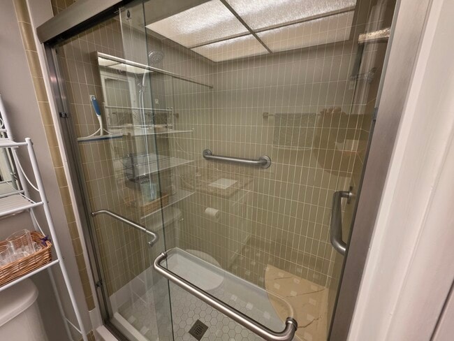 Photo - 1012 Pearce Dr Unit 304,  304