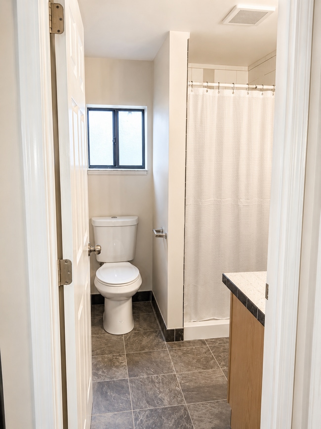 Photo - 2835 N Oak Harbor Rd