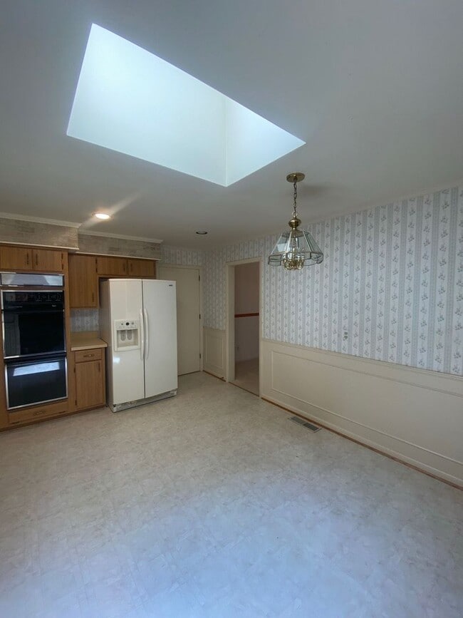 Photo - Welcome to your home in Chesopeian Colony,...