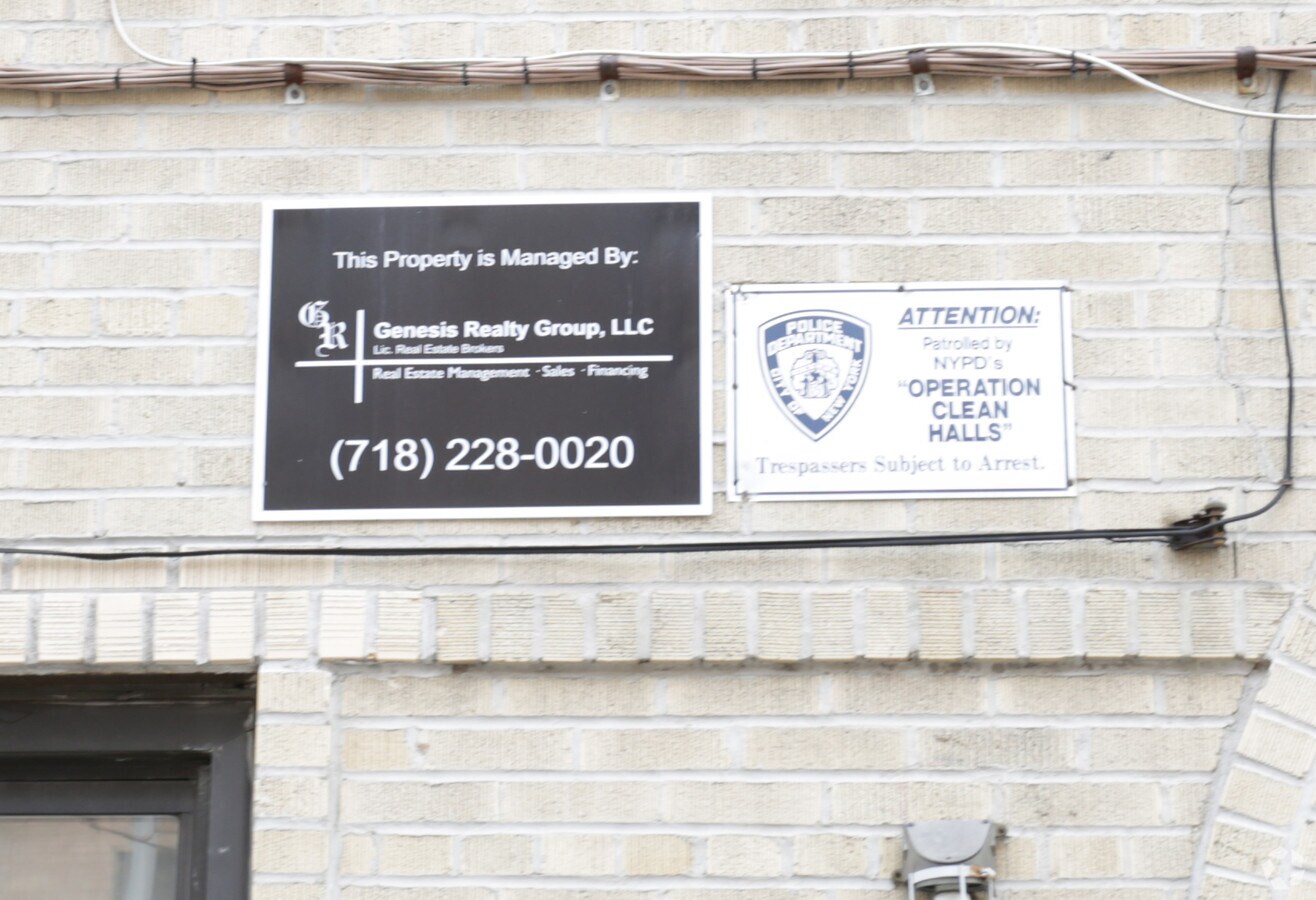 Photo - 3540 Rochambeau Ave