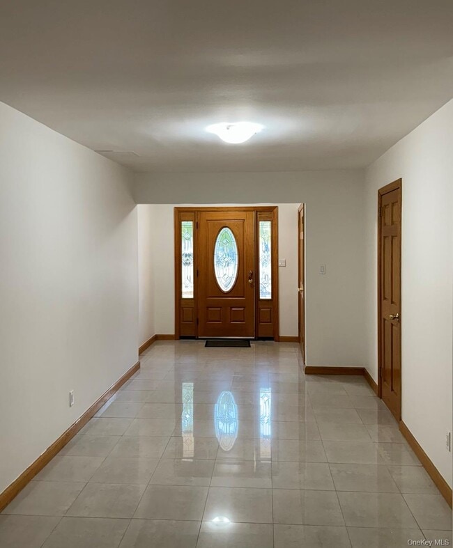 Photo - 225-22 59th Ave