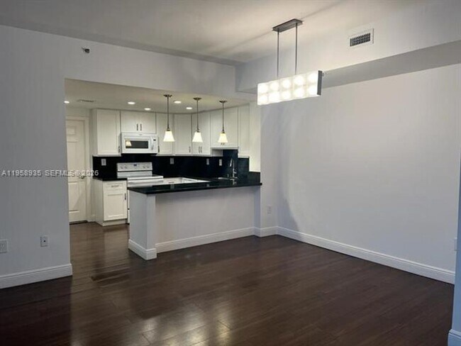 Photo - 9725 NW 52nd St Unit 9725 NW 52nd St  507