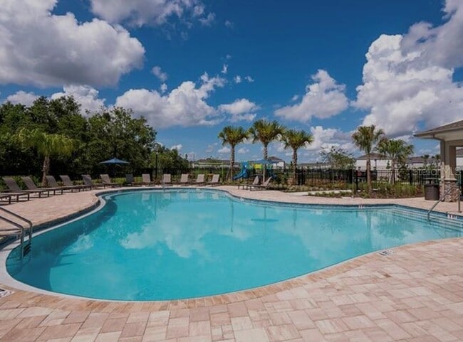 Photo - 3014 Skyline Lp