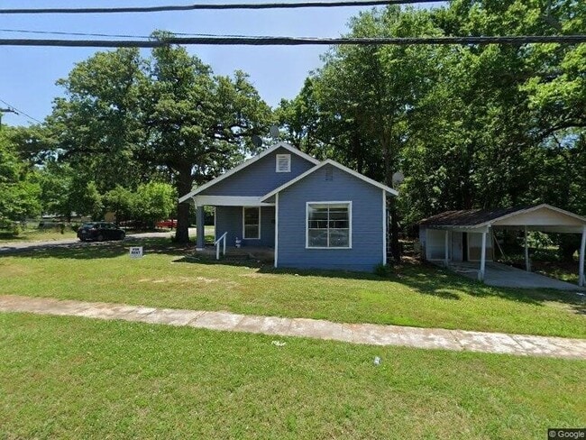 Photo - 2909 Bonham St
