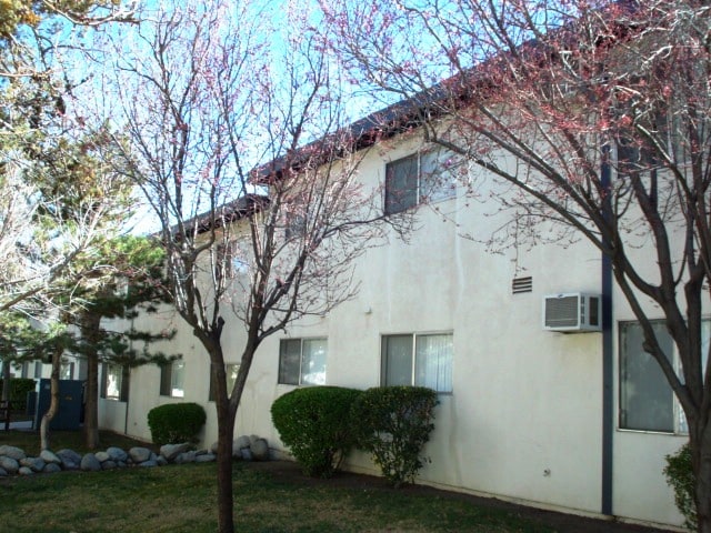 Photo - Roselake Apartments