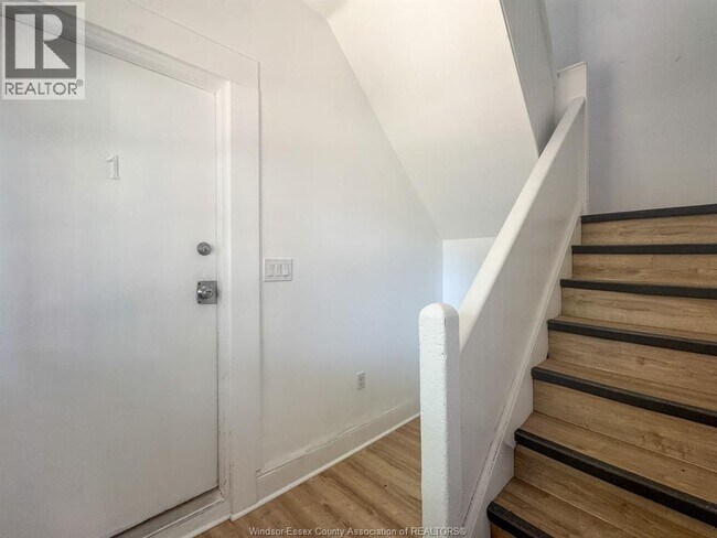 Photo - 130 Elm Ave Unit 126 LOWER