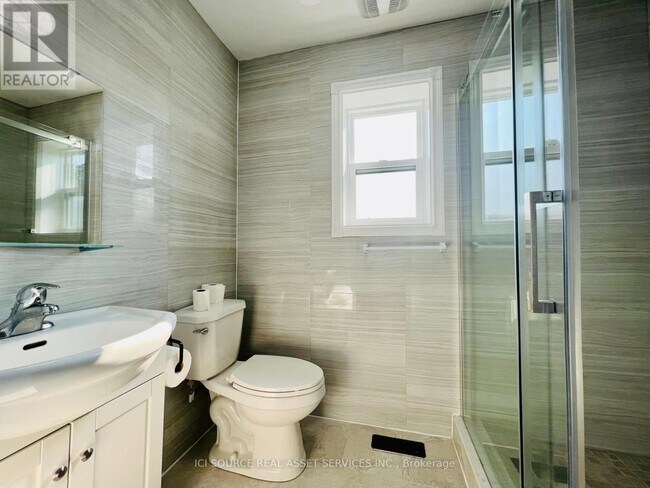 Photo - 1342 Weston Rd
